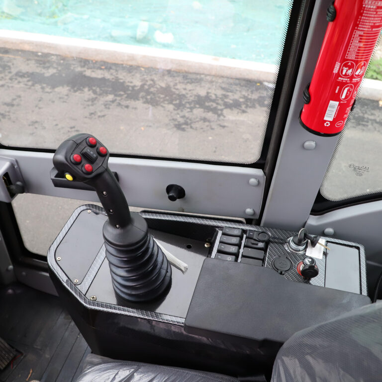 Ładowarka Teleskopowa Taures 816T